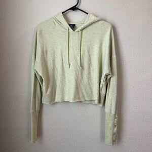 Nike Dri-FIT Cropped Hoodie Medium Light Green Athletic Pullover Sweatshirt